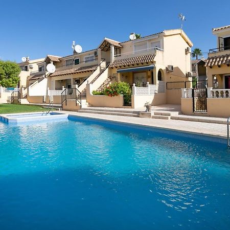 Heads 2 Holiday Homes Apartment Villamartin  Dış mekan fotoğraf