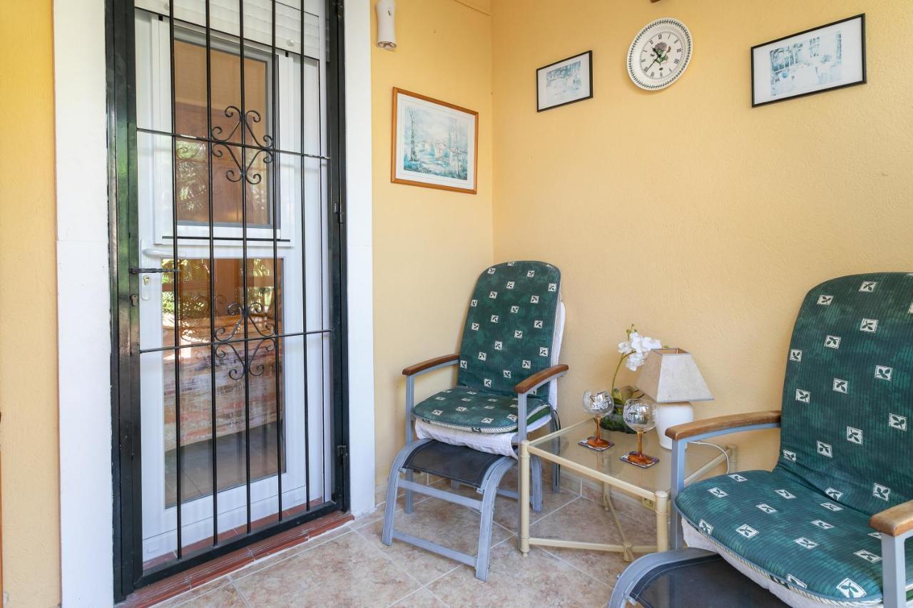 Heads 2 Holiday Homes Apartment Villamartin  Dış mekan fotoğraf